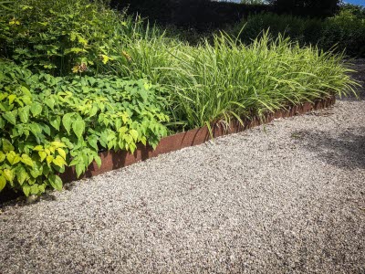 S:t Eriks, Kantstöd, Stålkantstöd, Cortenstål, Miljöbild