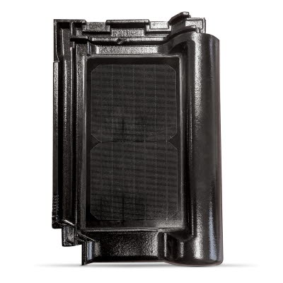 Nibra solcellspanna, en vacker och hållbar lertegelpanna med integrerade solceller som gör att det äntligen är möjligt att ha solceller på taket utan att göra avkall på dess utseende.