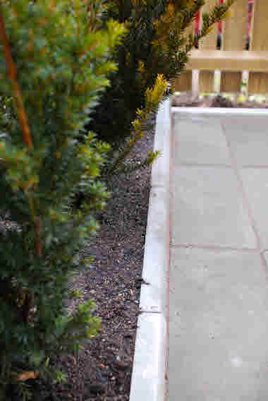Trädgårdskantsten-Naturgrå-MB-03.jpg