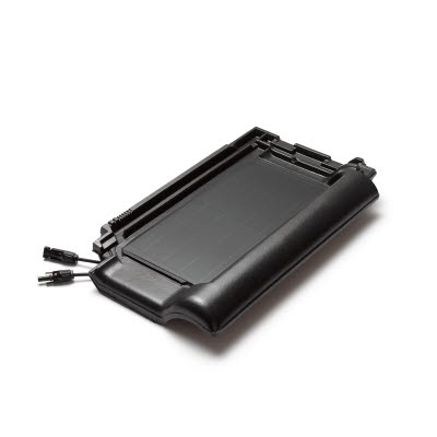 Nibra solcellspanna, en vacker och hållbar lertegelpanna med integrerade solceller som gör att det äntligen är möjligt att ha solceller på taket utan att göra avkall på dess utseende.