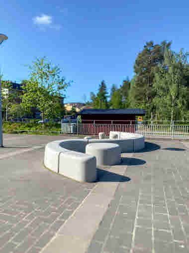 Outline-Bank-Puck-Svampen-MB-165.jpg