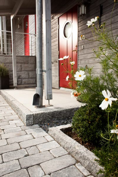 S:t Eriks® marksten, Rustik struktur i miljö, grafit mix