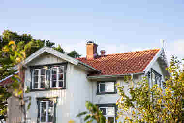 Solcellstakpanna-Lertegel-F10-Natur-MB_04.jpg